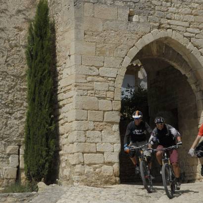 Grande traversée de Vaucluse en VTT - Etape 5 De Saint-Saturnin-les-Apt à Fontaine-de-Vaucluse