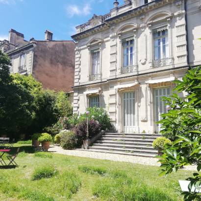 Odyssée sous l'érable - Lecture au jardin Odyssée sous l'érable - Lecture au jardin