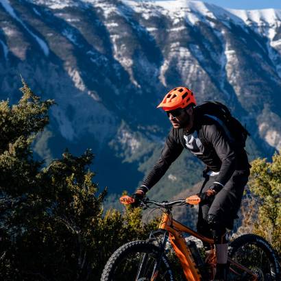 Etape 8 : St Saturnin les Apt/Fontaine-de-Vaucluse Traversée de Vaucluse VTT ebike