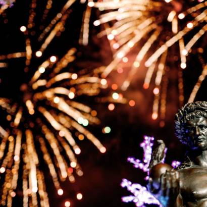 Gedenken an die Befreiung von Vaison-la-Romaine und Feuerwerk Gedenken an die Befreiung von Vaison-la-Romaine und Feuerwerk