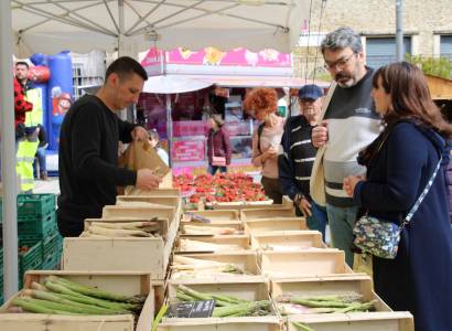 Mercredi : Marché hebdomadaire de Valréas