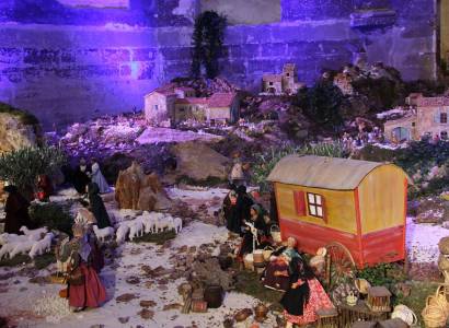 Marché des santonniers et artisans et crèche provençale