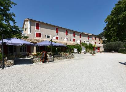 Hôtellerie du Domaine de Cabasse