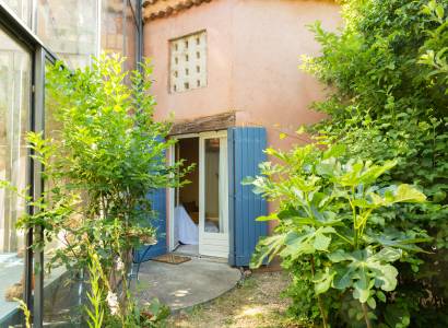Chez Claire