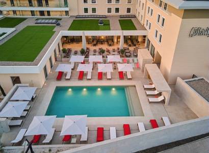 Mercure Avignon TGV Hôtel et Spa
