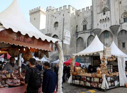 Marché gastronomique et artisanal italien