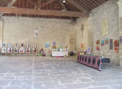 Exposition des AAAP sous la Halle Couverte