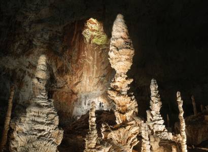 Aven d'Orgnac Grand Site de France, visite de la grotte et de la Cité de la Préhistoire