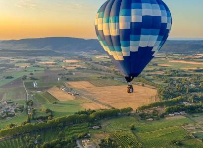 Vol en montgolfière :Une expérience magique au lever du jour