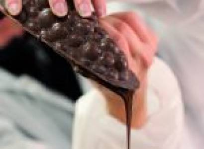 Atelier moulage à la Chocolaterie Castelain