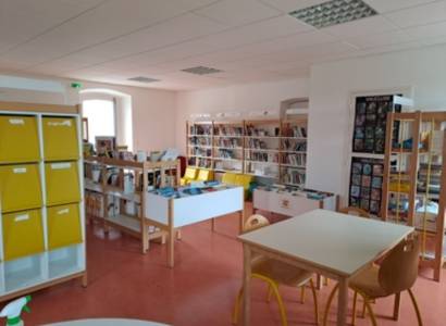 Bibliothèque de Crestet