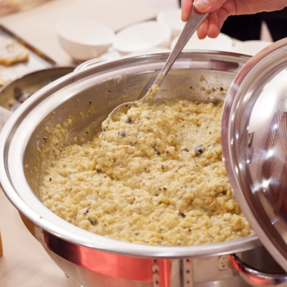 Dégustation de brouillade truffée