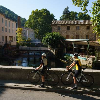 ROBION - Du Calavon au Pays des Sorgues à vélo