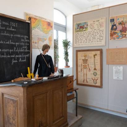 Free visit to the museum of the old school