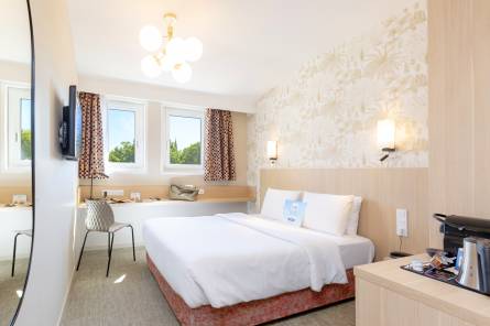 Hotel Kyriad Palais des Papes