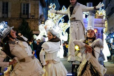 Kerststoeten en parades